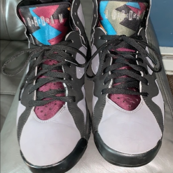 Men’s retro 7’s - Picture 2 of 3